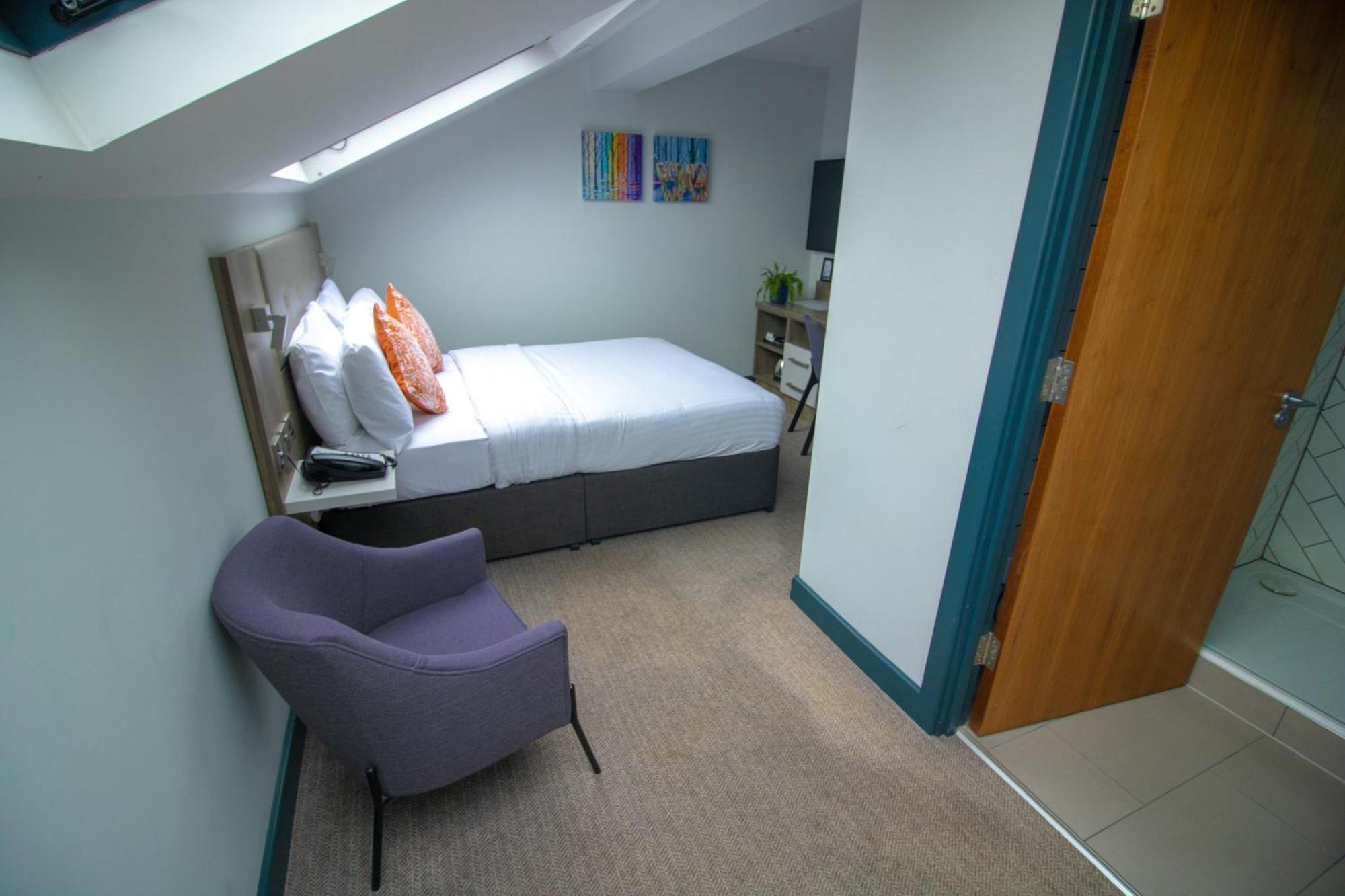 Best Western Rockingham Forest Hotel 코비 외부 사진