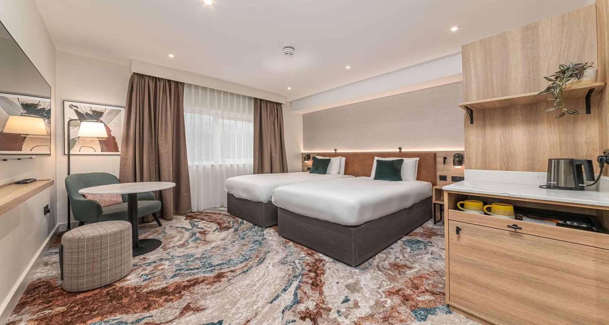 Best Western Rockingham Forest Hotel 코비 외부 사진