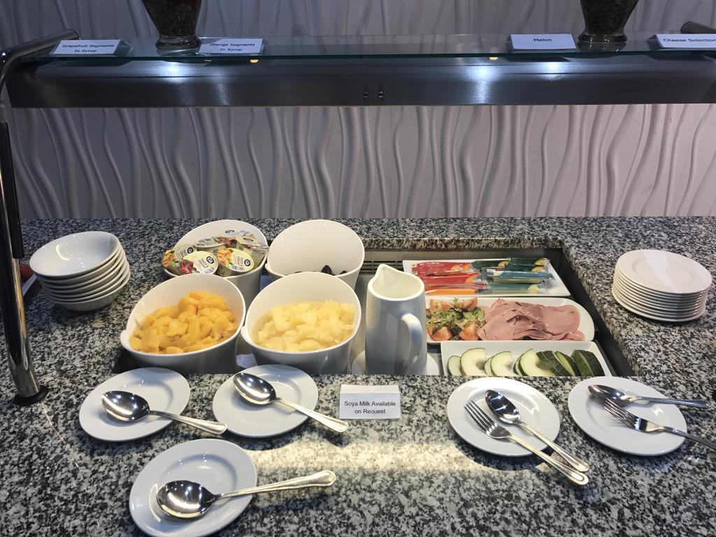 Best Western Rockingham Forest Hotel 코비 외부 사진