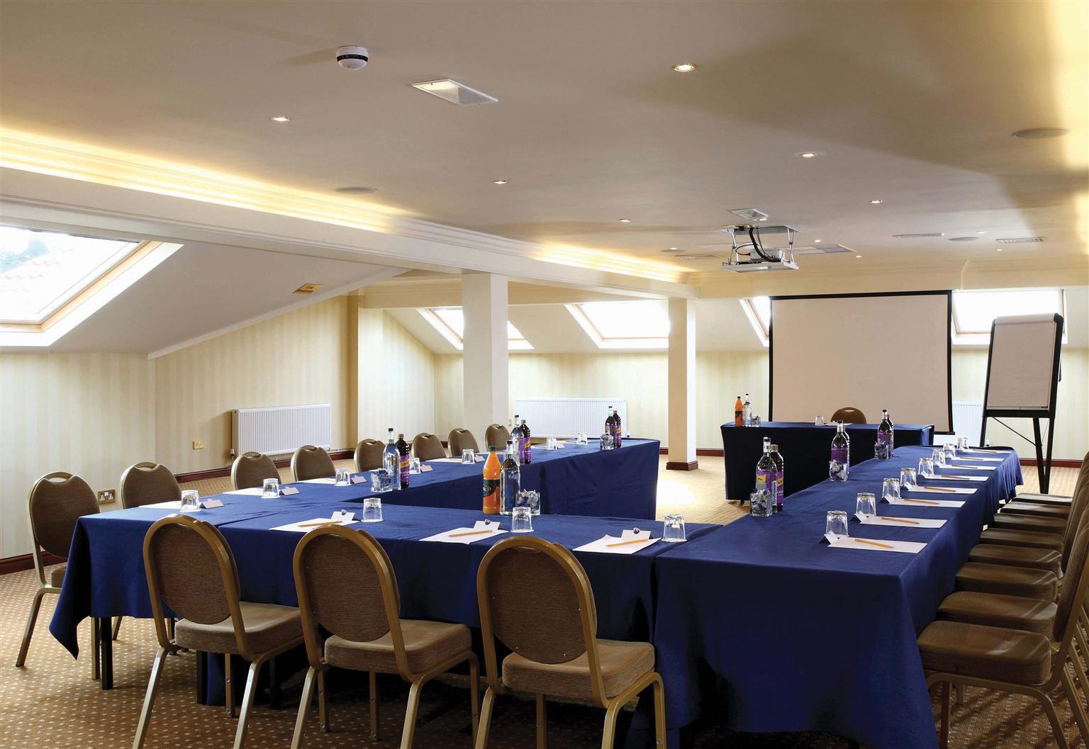 Best Western Rockingham Forest Hotel 코비 외부 사진
